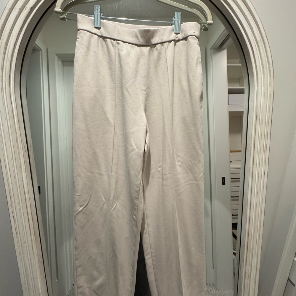 Uniqlo Women Off-White straight leg pants